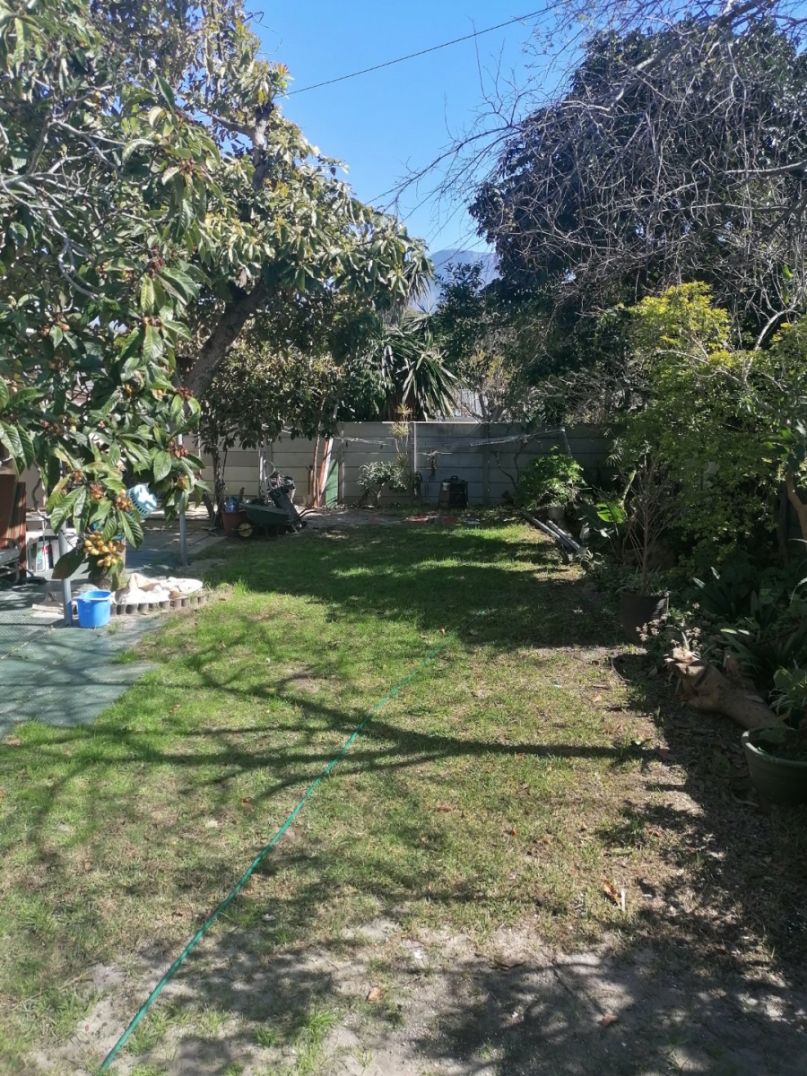6 Bedroom Property for Sale in Rondebosch East Western Cape